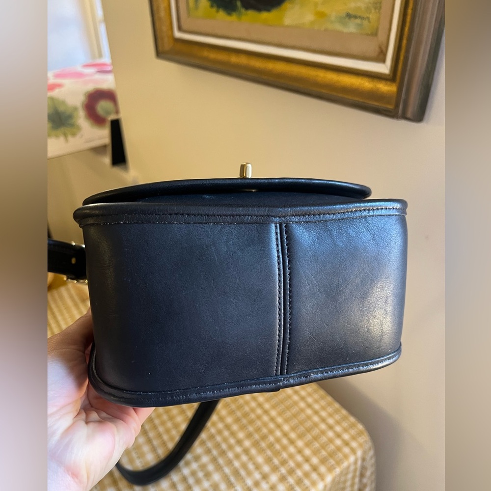 Vintage Coach 9965 Black Legacy Small Flap Bag - Picture 3 of 15